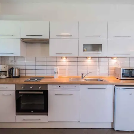 Magdolna In - Balaton 36166 *