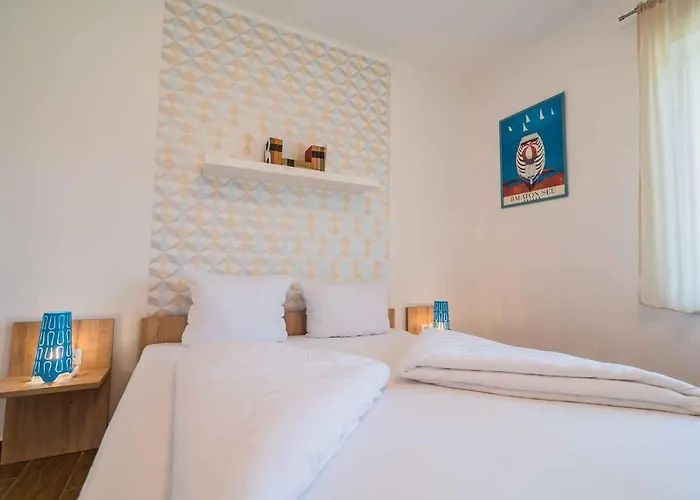 Magdolna In - Balaton 36166